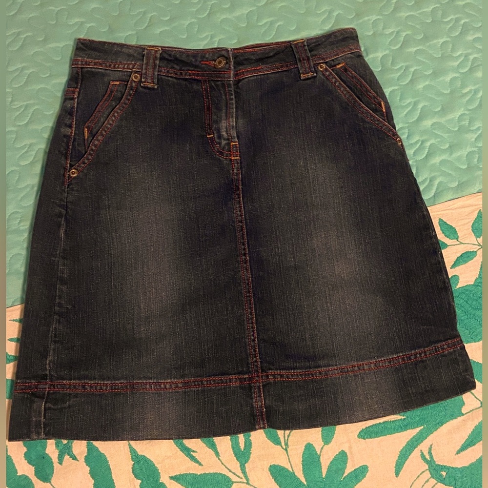 EUC Boden denim skirt size 4 US (8UK)